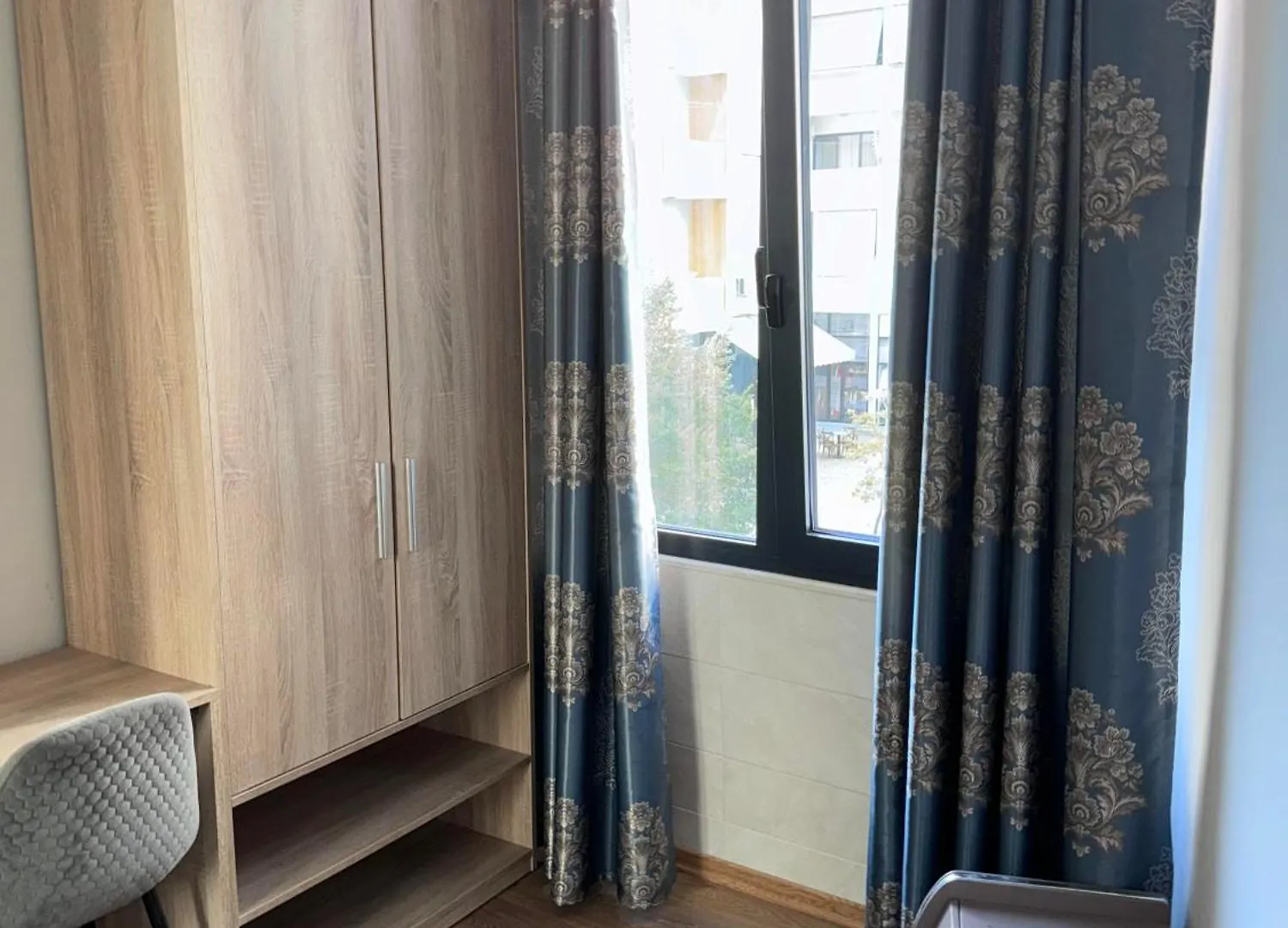 Park Hotel Tirana Yzberish