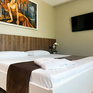Jata Crown Hotel