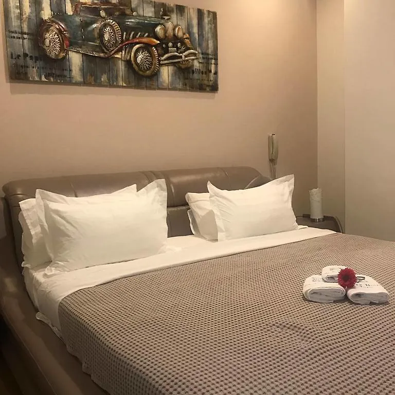 Park Hotel Tirana Yzberishti 3*,  Albania