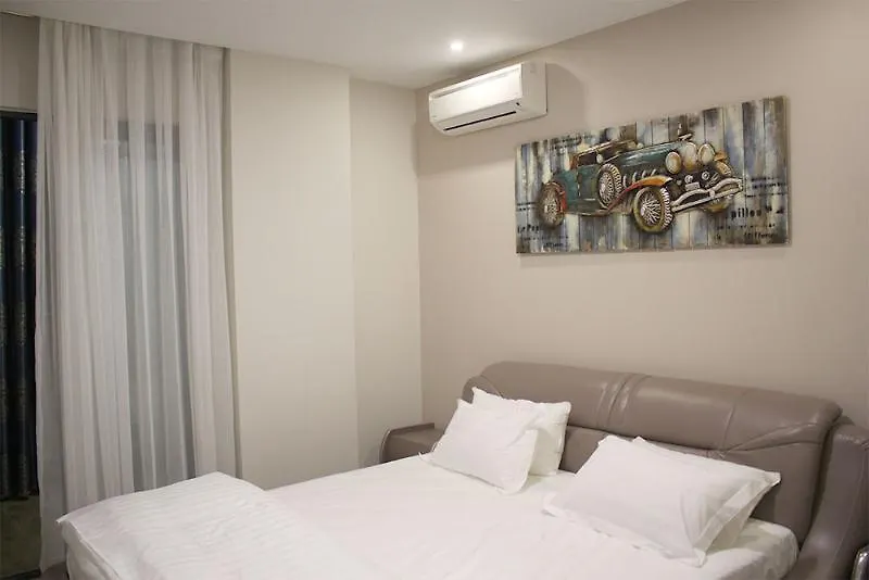 Park Hotel Tirana Yzberishti
